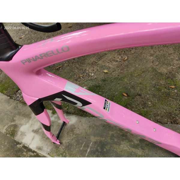 pink pinarello bike